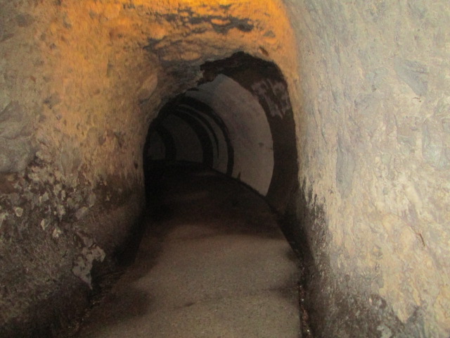 tunnel.jpg